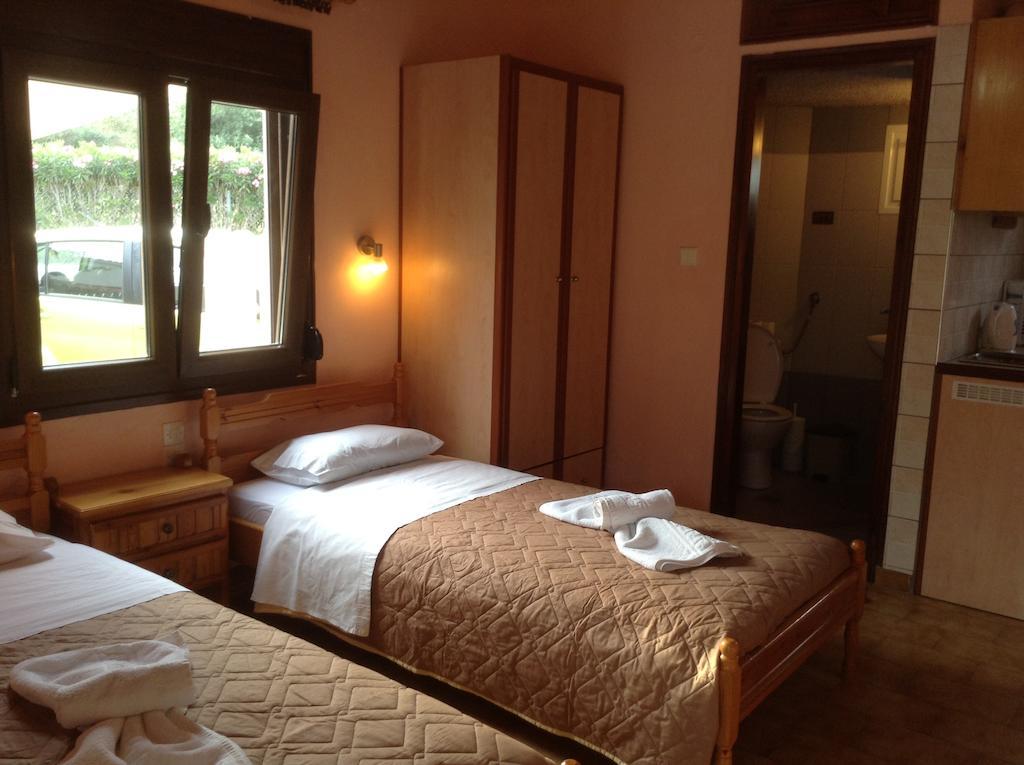 Studios Lalu Skiathos Exterior photo