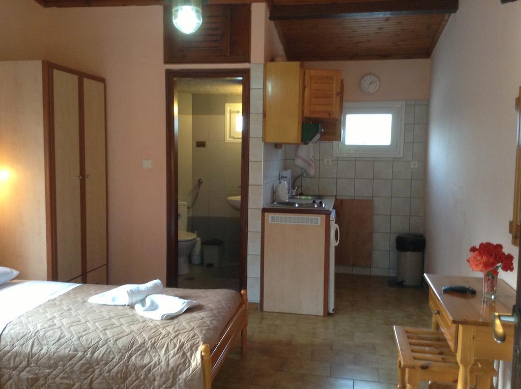 Studios Lalu Skiathos Exterior photo